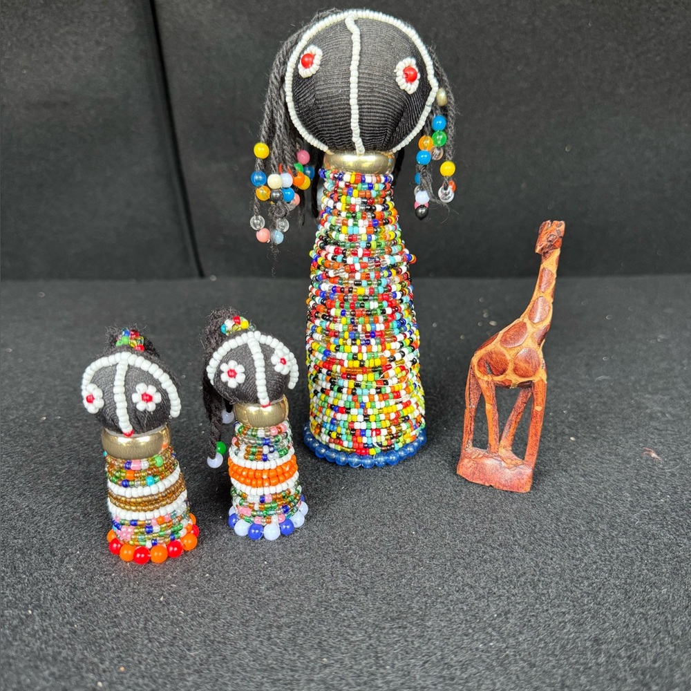 Colorful Ndebele Beaded African Dolls and Giraffe Figurine